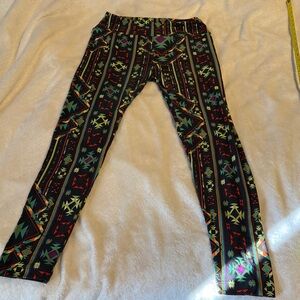 LuLaRoe Leggings with Vibrant Geometric Design